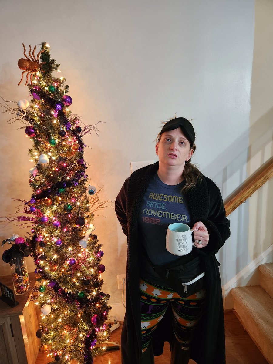 katesgen's tweet photo. Hi, I am tired of my internet (AT&amp;T) since Wednesday. We have to use a mobile hotspot and make it work until Saturday. We'll, it's Sunday and a projection for Monday (moved 2xs) #makeitwork  #internet  #internet #at&amp;t #workfromhome #dobetter https://t.co/w6Rq65HxNG