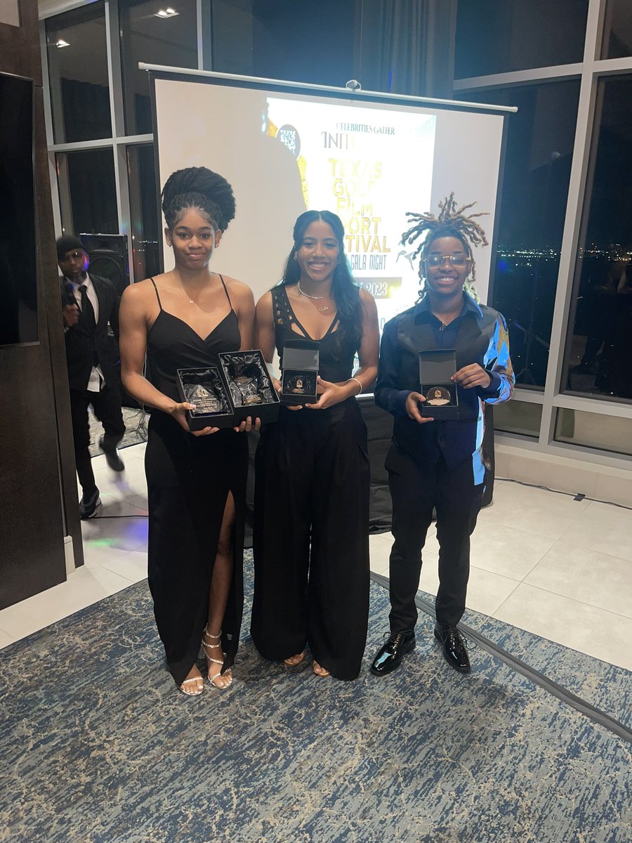 LadyCaneHoops's tweet photo. Super proud of these 3! They were recognized by the WNBA today for their hard work and contributions to our program. You all represent the sisterhood so well and we are very proud of you🤘 @Jloadin26485351 @bobthahooper @ChandlerCaver3 . #shootingstars #sisterhood https://t.co/TDsnKm749r