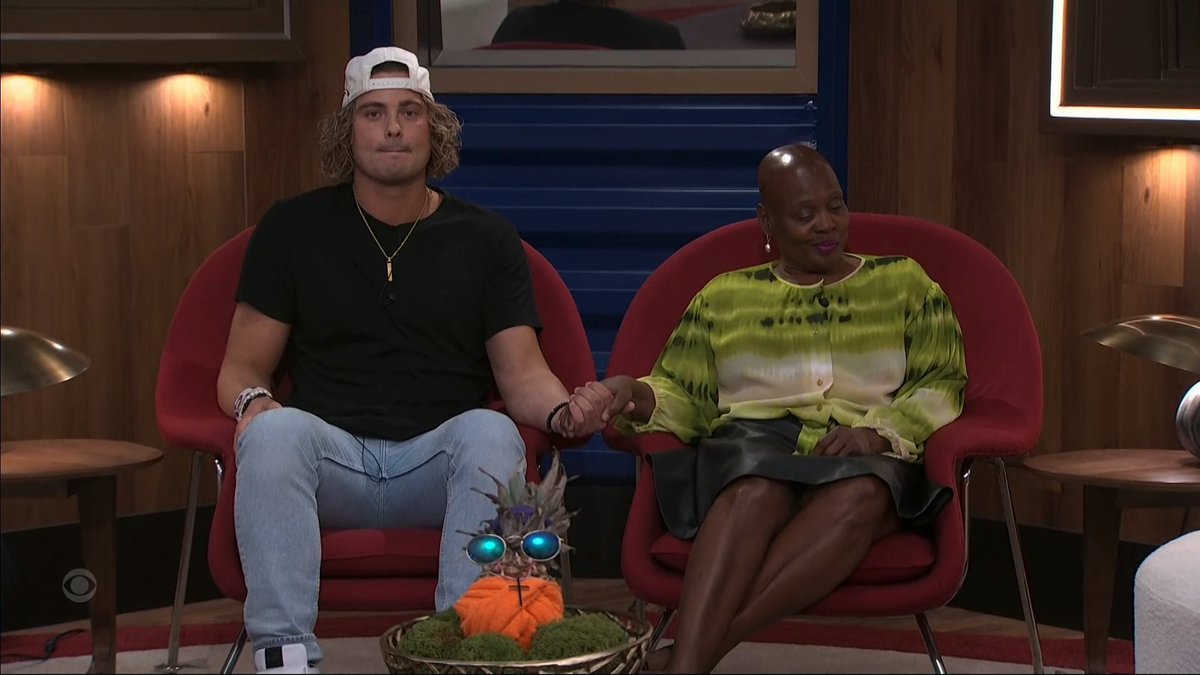 Ethanimale's tweet photo. Felicia was the answer to years and years of begging for an older woman to be cast.

Her diary rooms were incredible, and her laugh will be forever ingrained into my ears.

Please give us more Felicia's in the future; she was an unforgettably amazing part of this season. #BB25 https://t.co/ojNrTbNDJZ