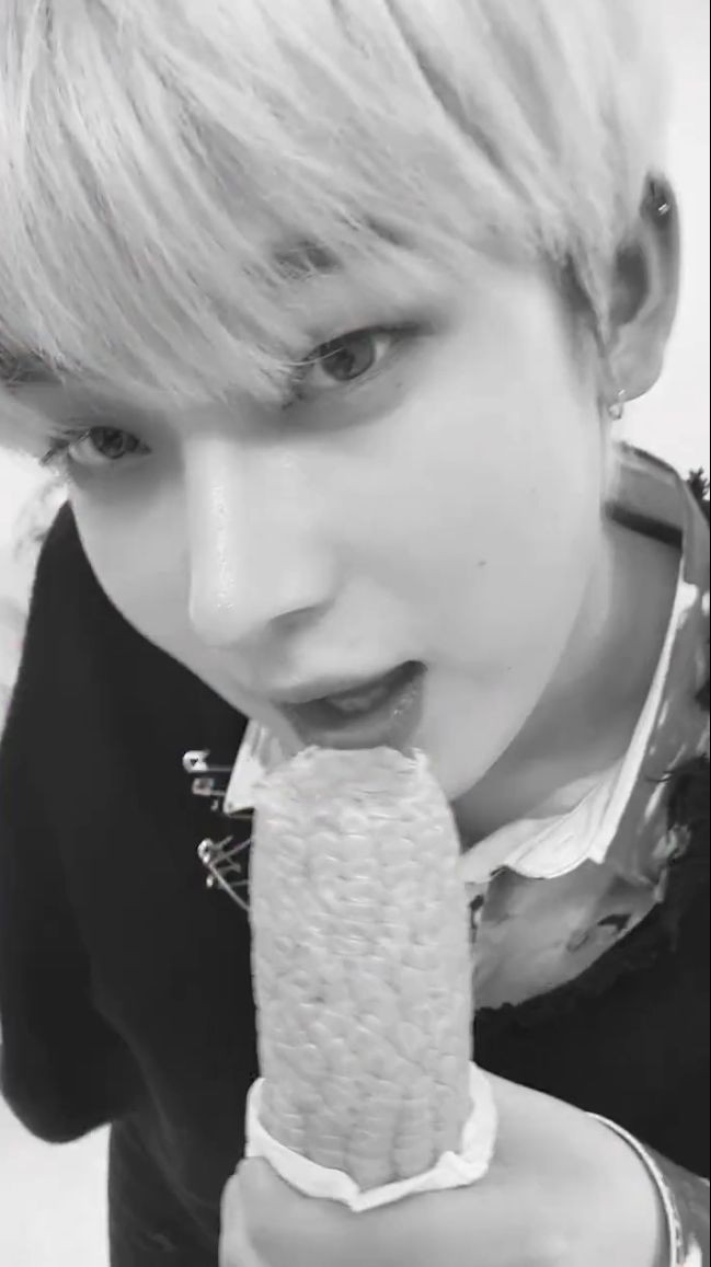 dolly_sunoo's tweet photo. 🤭💘 https://t.co/4welHpWJwY