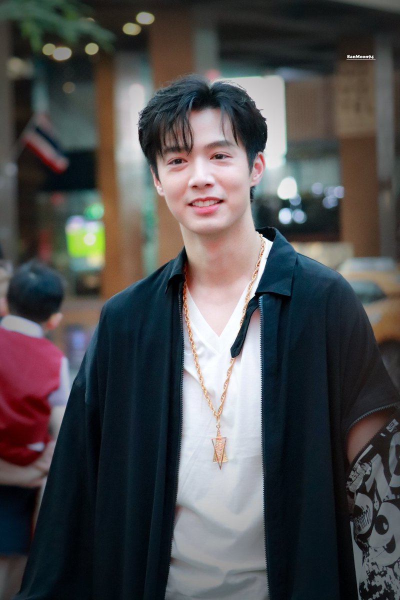 sanmoon948's tweet photo. [021123] ~ 😊

❤️✨

#JOBBIIJOB 
#JobThuchapon #จ็อบธัชพล
#bt12thanniversary 
#yamaithailand 
#BEAUTRIUM12th 
#theBEAUTRIUM https://t.co/BuBDhJhgBr