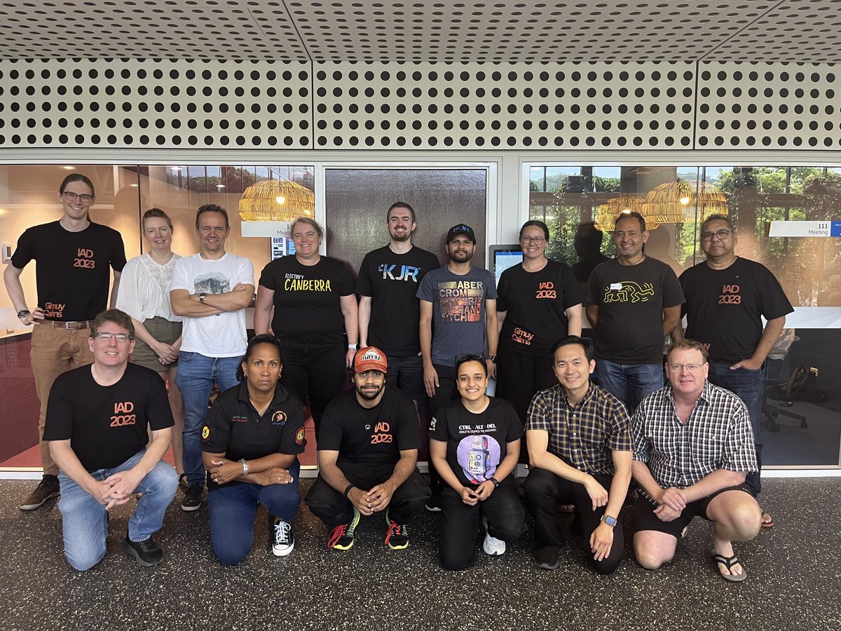 GuardiansofE's tweet photo. Feeling very inspired after joining the Indigenous Australian Datathon hosted at @jcu. 8 teams. 8 impressive product concepts. Such an honour to spend time just listening to all the creative approaches, as we worked together on data solutions supporting custodians of country. 🙏 https://t.co/hJFWbwgMFc