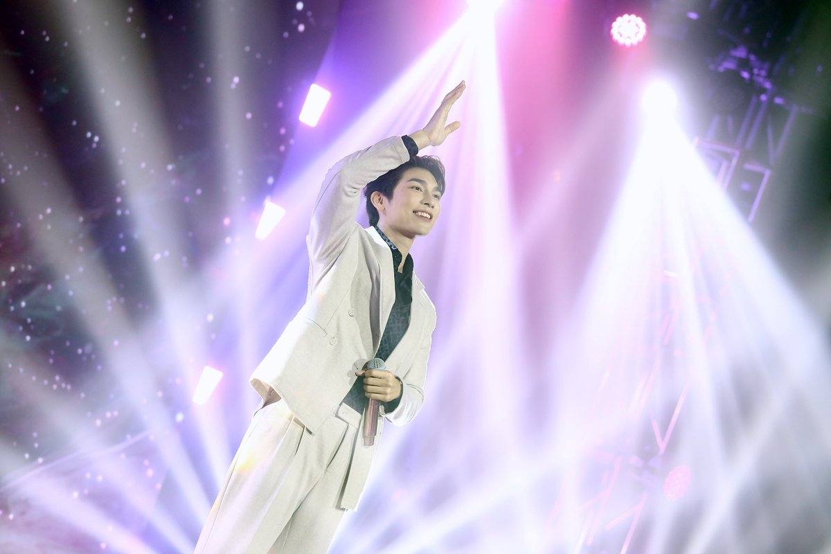HaloThailand's tweet photo. ศิลปินหนุ่ม #มิวศุภศิษฏ์ ยังคงเดินหน้าสร้างความสุขให้กับแฟน ๆ อย่างต่อเนื่องตลอดทั้งปี ล่าสุดเขาได้เดินทางกลับไปจัดงานแฟนมีตติ้งที่ฟิลิปปินส์อีกครั้ง กับงาน “MEW 2023 Fan Meet in Manila” 

MEW 2ND FM IN MANILA

@MSuppasit 
#MewInManila2023 #MewSuppasit https://t.co/O8wm0WF5XV