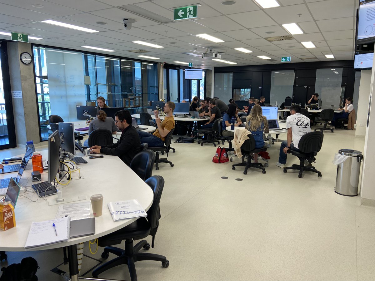 🔬🧬✨ A HUGE thank you to all who joined our #SingleCellSequencing Bioinformatics workshop last week! 🙌 Your enthusiasm and curiosity made it a fantastic event. 🤗 Special shout-out to our dedicated volunteers 🙏 #Bioinformatics #ScienceCommunity #Gratitude'