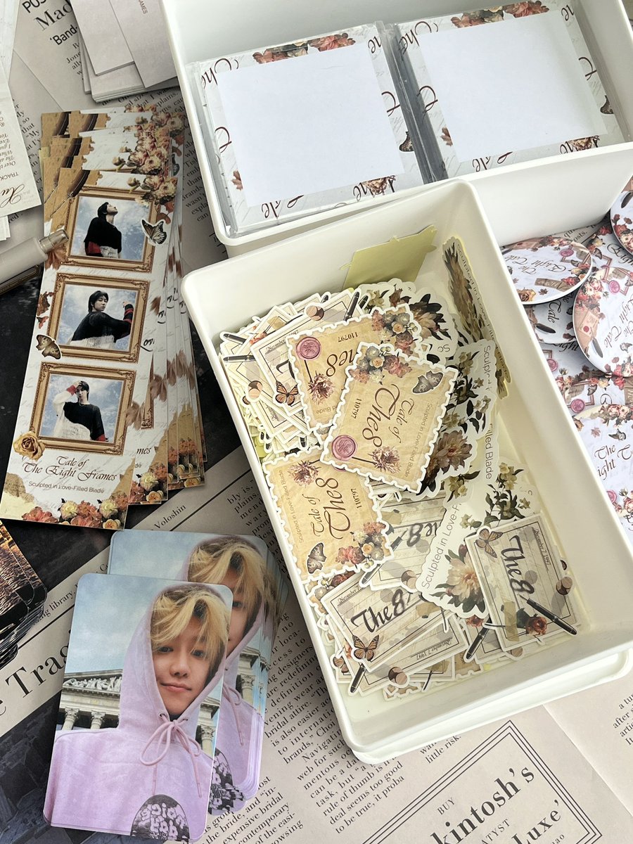 lunaticpolka's tweet photo. Celebrating the birhday (in advance) of this precious human being with @rachaerinjiyong yesterday 💚🩷🩵🐸

Thank you for the lovely event and all the pretty things @The8DayProd !!! 🥰 so happy got so many journaling stuffs also ✨✨✨

#THE8Day2023 #TheEightTale https://t.co/iPynsYR8cE