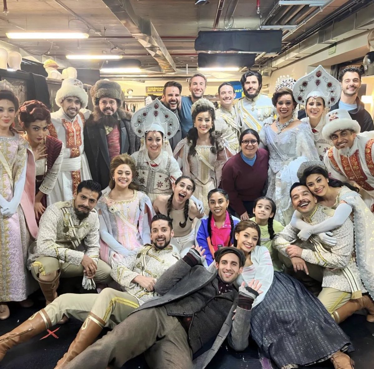 La compañía de #Anastasia está cumpliendo hoy 100 funciones en el Telcel