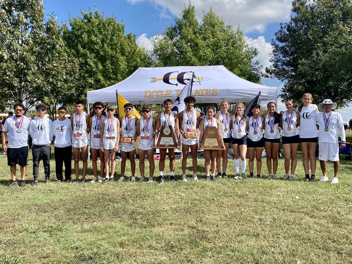 lytle_xc's tweet photo. Blessed last 3 years with hard working kids. Our STATE RUN. 
5 STATE TROPHIES. 
       Boys Girls
2023 🥈 🥉 
2022 🥇 🥉 
2021  🥉 4th 
@LoriLwilson23 @TexasXCCoaches @_CoachTrevino @lytleisd  @CoachBenavides7 @mayorgonzltx @ShaneMeling @MrBowtie1982 @DonHarris4 @hinojosa_david https://t.co/TwtLcyq8sE