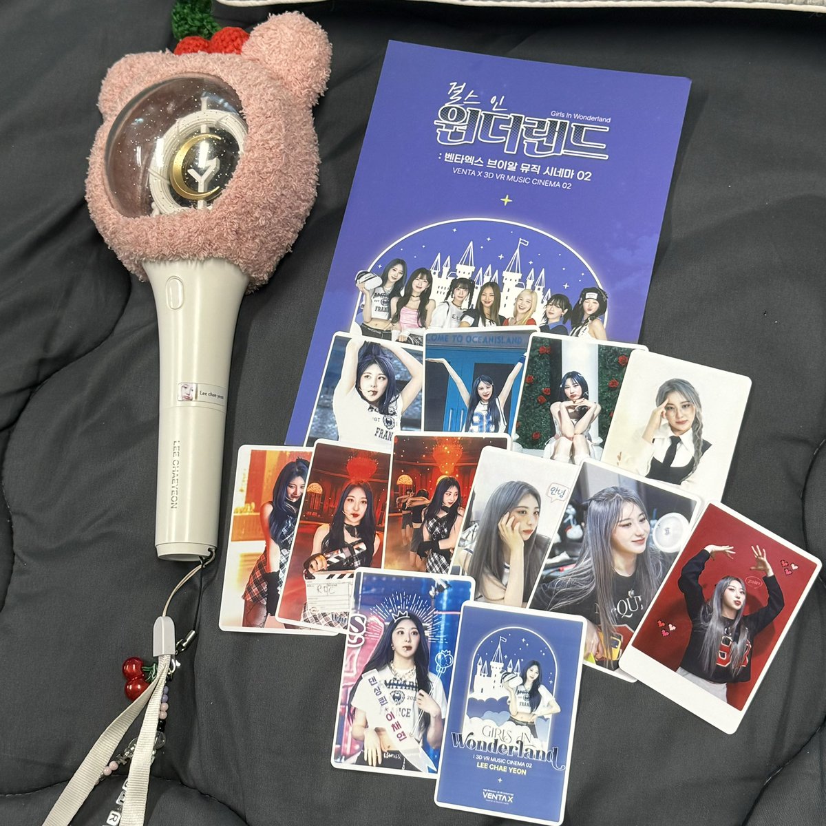 chaeyeonholic_y's tweet image. 2틀연속으로 본 걸스인원더랜드♥️
정말 콘서트에서 느끼는 현장감 모바일로 볼수없는 생생한 표정,각도와 같이 춤추는 느낌을 줬던 대니까지 정말 행복의 연속이었고 직원분들 너무 친절하셔서 편하게 볼 수 있었던 콘이었습니다! 다시한번 감사드리고 사랑합니다🥹♥️
#VENTAX #걸스인원더랜드 #kpopvr