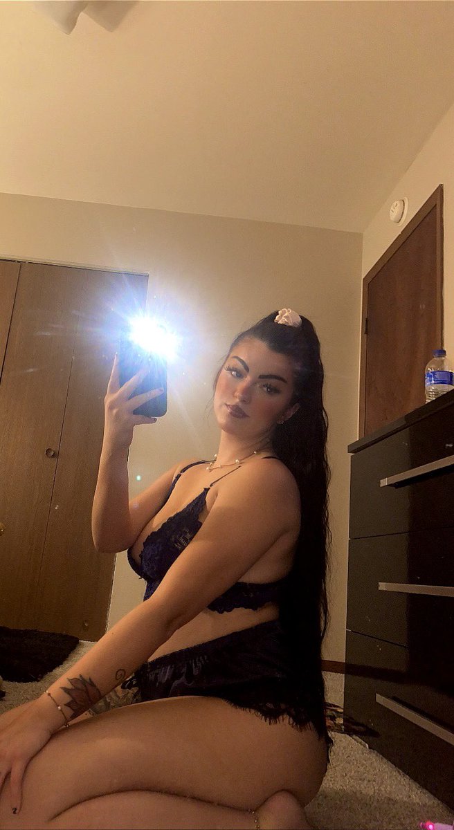 diimplealone's tweet photo. Subscribe to my onlyfans 🤤😍
#onlyfansbabe #nsfw #onlyfanspromo #onlyfansFree #onlyfansgirl 
https://t.co/StG7k2zFNK https://t.co/7jOM8TE6AJ