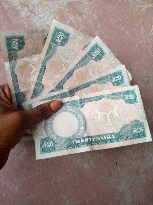 NigeriaStories's tweet image. Retweet if you remember or used these notes