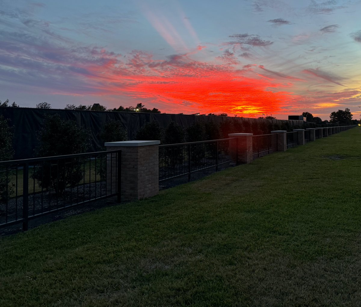 Beautiful dusk in @CityOfDallas