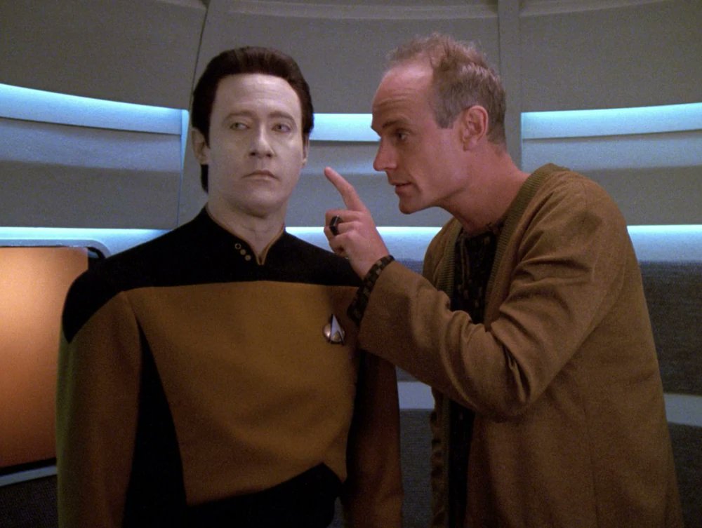 🚨Red Alert! New Episode!🚨
s5e9 - A Matter of Time

The one with Matt Frewer playing the best-named character in sci-fi, Berlinghoff Rasmussen. He's from the future, so you better fill out those questionnaires by 0900 hours.

Watch Star Trek &amp; Re:Engage!
linktr.ee/reengagetng