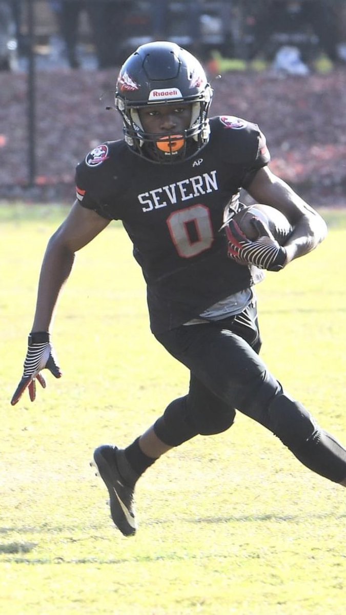 OneTom24's tweet image. Tough loss in the playoffs which made that my last youth football game. Had ups and downs in this 14u season but for the most part my youth football journey was amazing. #0 out 💔