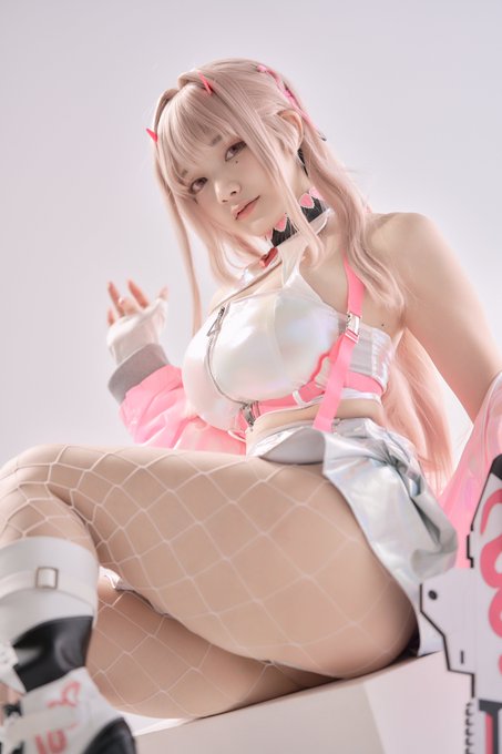 Twitterのコスプレ画像16