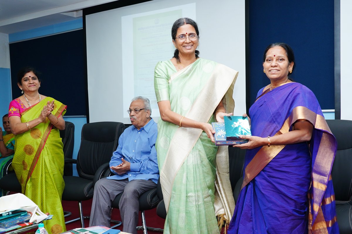 Avinashi641043's tweet image. Department of Economics organised a Guest lecture on &quot;Female Labor Force Participation - Relevance of Nobel Though 2023&quot;. 
#EconomicsForAll  #GenderEquality #NobelThought2023 #avinashilingam #avinashilingamuniversity #avinashilingaminstitute #award