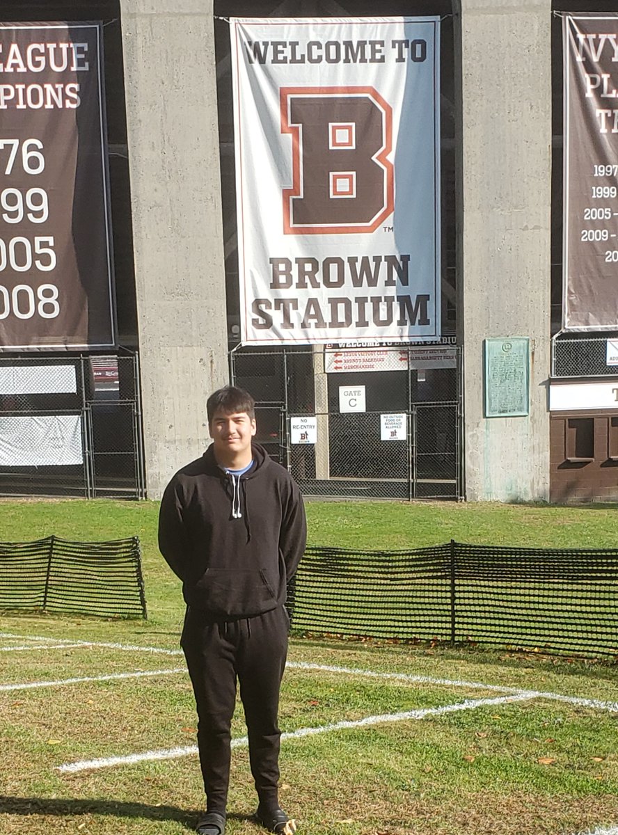 Want to thank @MattODonnell27 and @mister_coachZib for the game day invite. I had a great experience. @BrownU_Football @KirkwoodFB @jmac___19