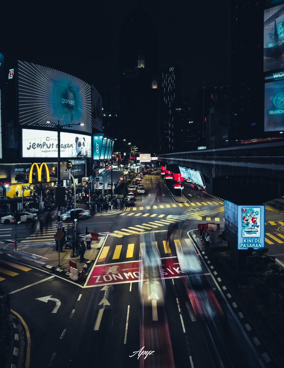 nurhafizsalihin's tweet photo. KL Nights 

#shotoniphone https://t.co/ulnIPA8sks