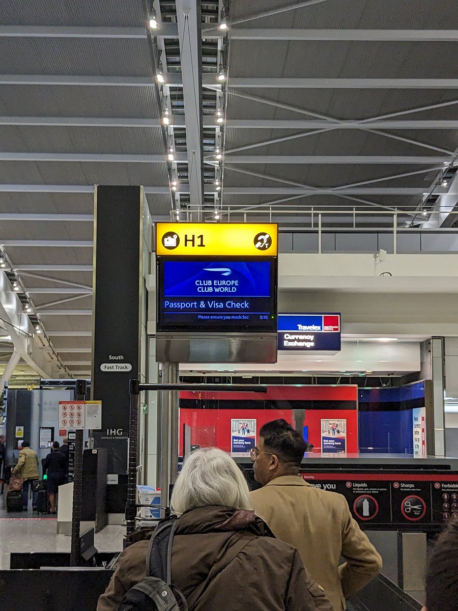 alexcooper99's tweet photo. @British_Airways every time I fly to France with you I end up here because your QR  code won't work. EVERY TIME !! SORT IT OUT !! https://t.co/cmLR2jP28V