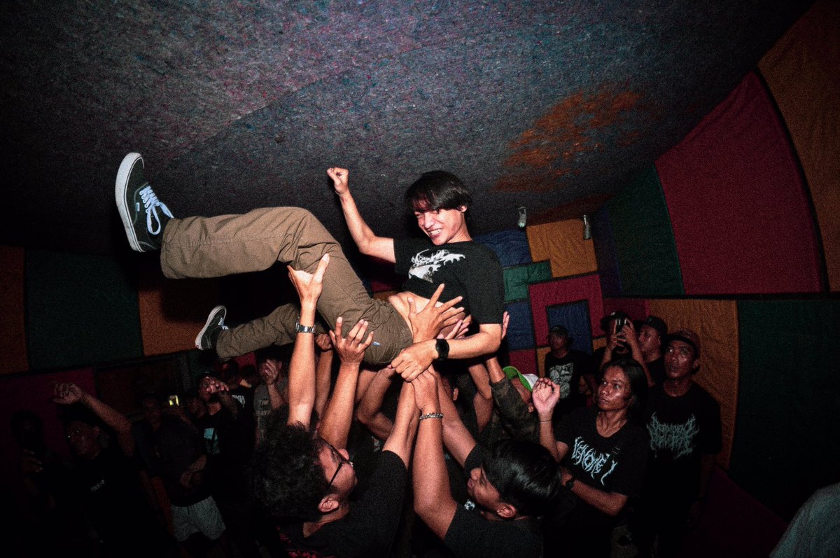 Thanks having us klaten!

#fornication
#deathmetal
#blackmetal