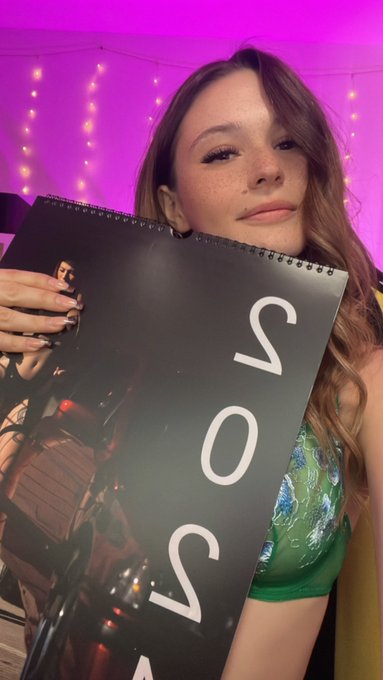 Good Morning! Wenn du noch einen Kalender haben willst musst du dich beeilen die sind fast alle weg😨<a href="/tag/repost"class="tags"><span>#repost</span></a>