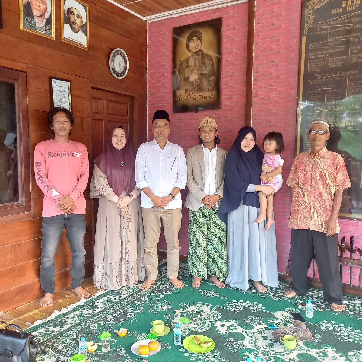 Marwan_Dasopang's tweet photo. Seorang tidak akan bisa menemukan keindahan dan kebahagiaan tanpa membuka mata hatinya.
#marwandasopang #dprri #reses #komisiviii #fpkb #gusrizky #ulama #aeknatas #labuhanbatuutara https://t.co/7Kk215d9yT