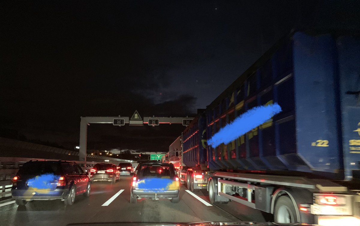 Weil alle mit dem ÖV unterwegs sind… Alle, die am 23. Juni 2023 über das Klima- und Innovationsgesetz mit JA abgestimmt haben, sollten langsam aber sicher Gas geben und endlich auf den richtigen Zug aufspringen!
#klimaideologie