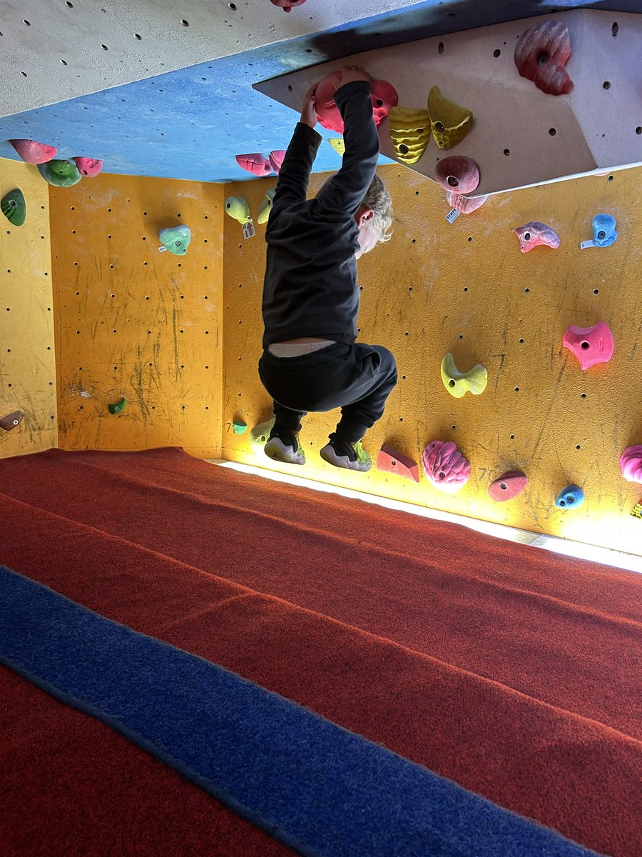 MGTurf's tweet image. Just hanging around with the scallywags.