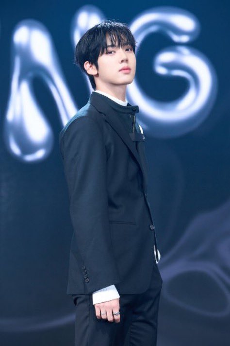 zb1 ハンユジン あっち向いてホイ 勝ちver HANYUJIN_JP🐰 on X