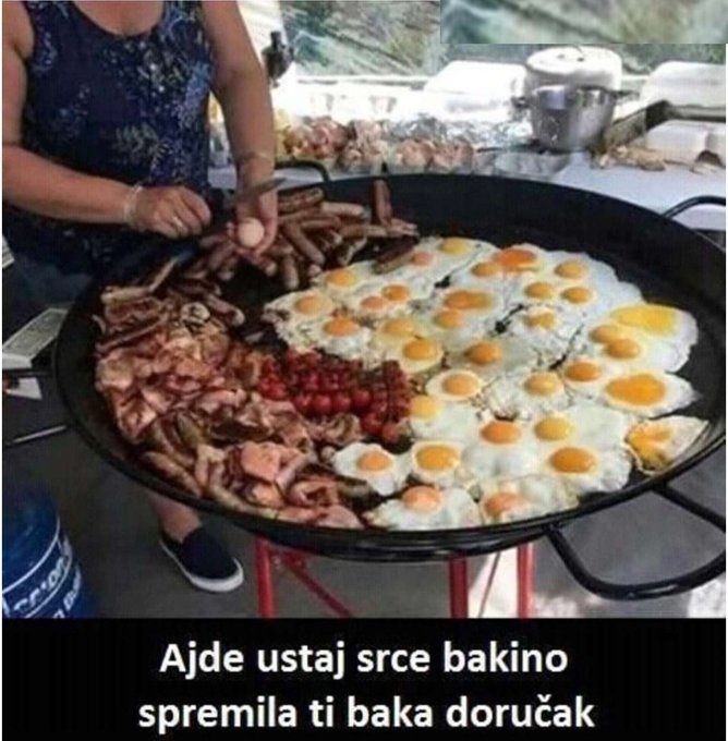 F-Or1_SWYAAn-4C?format=jpg&name=small