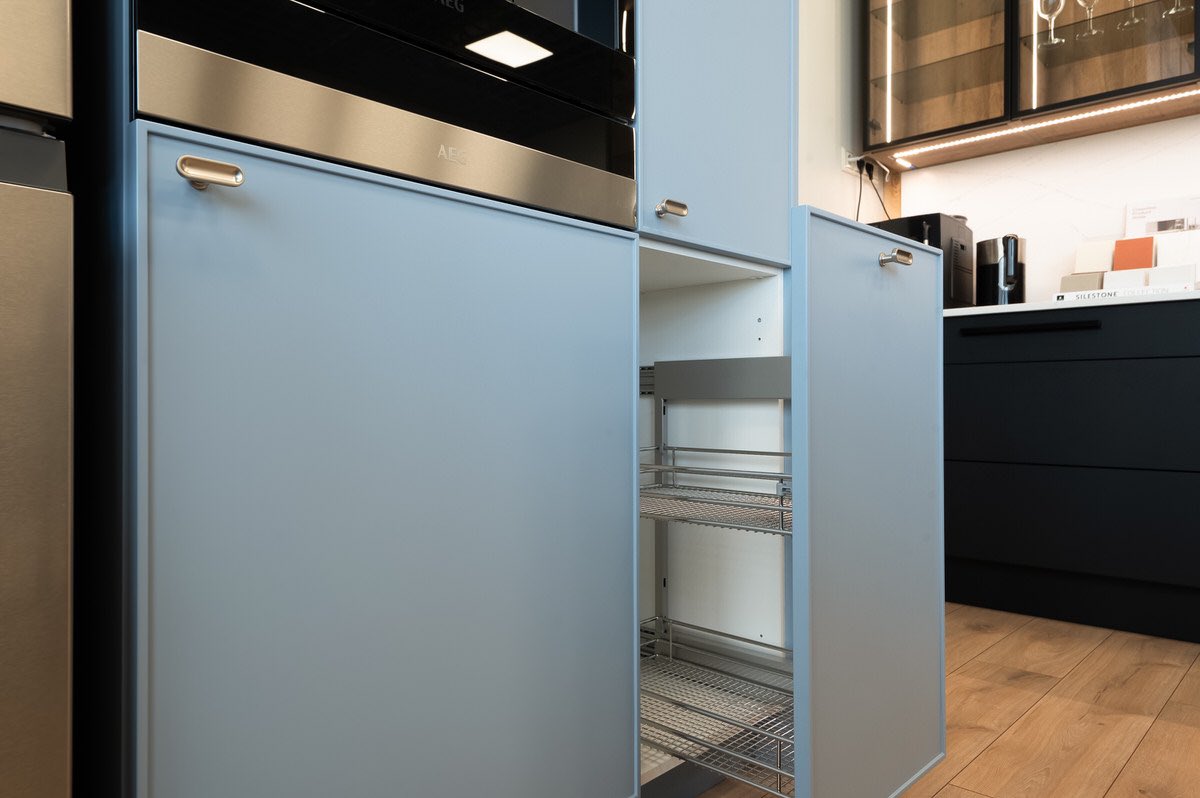 Atklājiet virtuves dizaina jaunumus un augstas kvalitātes piedāvājumu no "Virtuves.lv"! 

Vairāk lasīt - virtuves.lv/virtuves-mebel…

#virtuves #virtuves #dizains #interjeradizains #kitchendesign #futuredesign