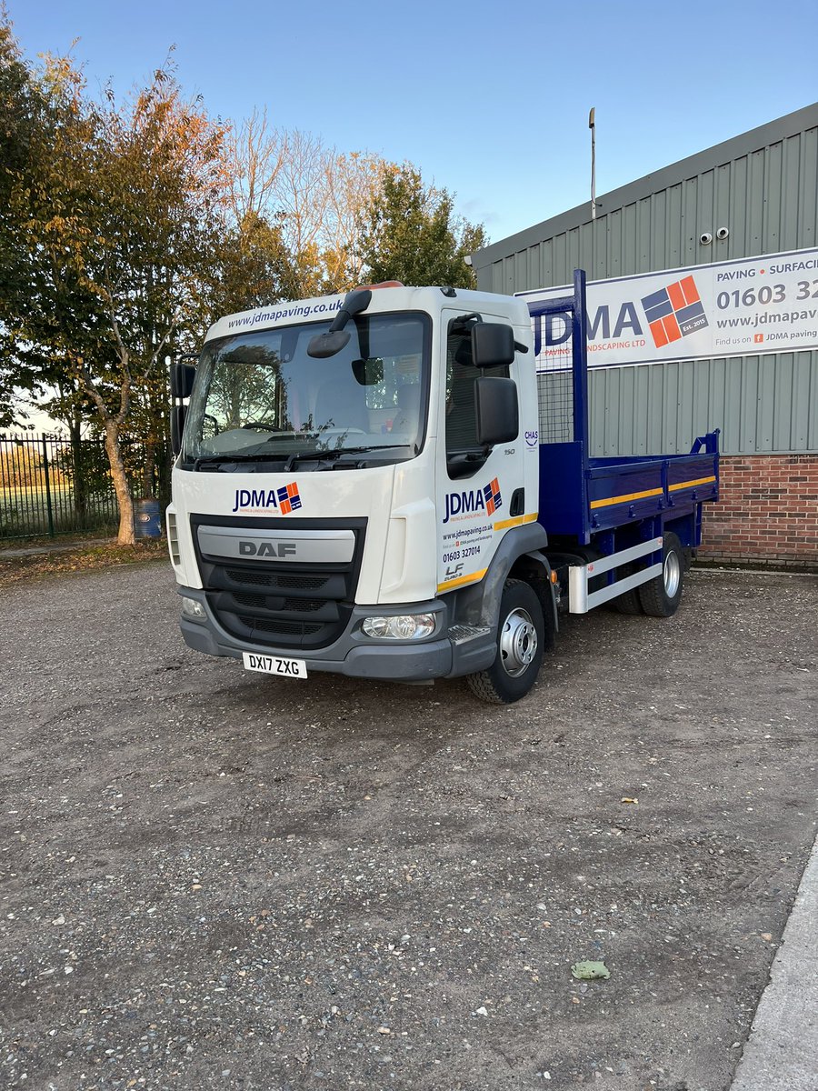 jdma_paving's tweet photo. Lovely new addition to our fleet 😍 #daf #trucks #norfolk #tidy #jdma https://t.co/sLgWurkkgI