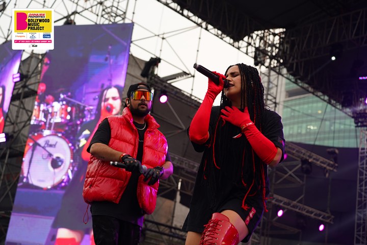 bmp_live's tweet photo. #shashwatsingh  and #nikhitagandhi has got the crowd go crazy!!! 🤩❤️

Last few years to grab your passes for Danube Properties BMP 2023

#bollywoodmusicproject #bmp2023
#bollywood #music #indie #musicfestival #festivalvibe
#bollywoodsongs #bollywoodstyle https://t.co/F57ieeKmdb