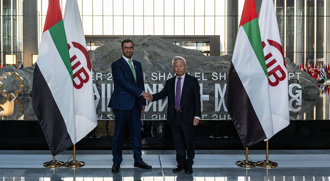 🇨🇳Desde Pekín:

🔊El #BAII y la Presidencia de la COP28 colaboran para acelerar las inversiones en energías limpias.
✅Objetivo: desarrollar estructuras financieras innovadoras para ampliar la movilización de capital privado e institucional.

🔗bit.ly/3u58uxp