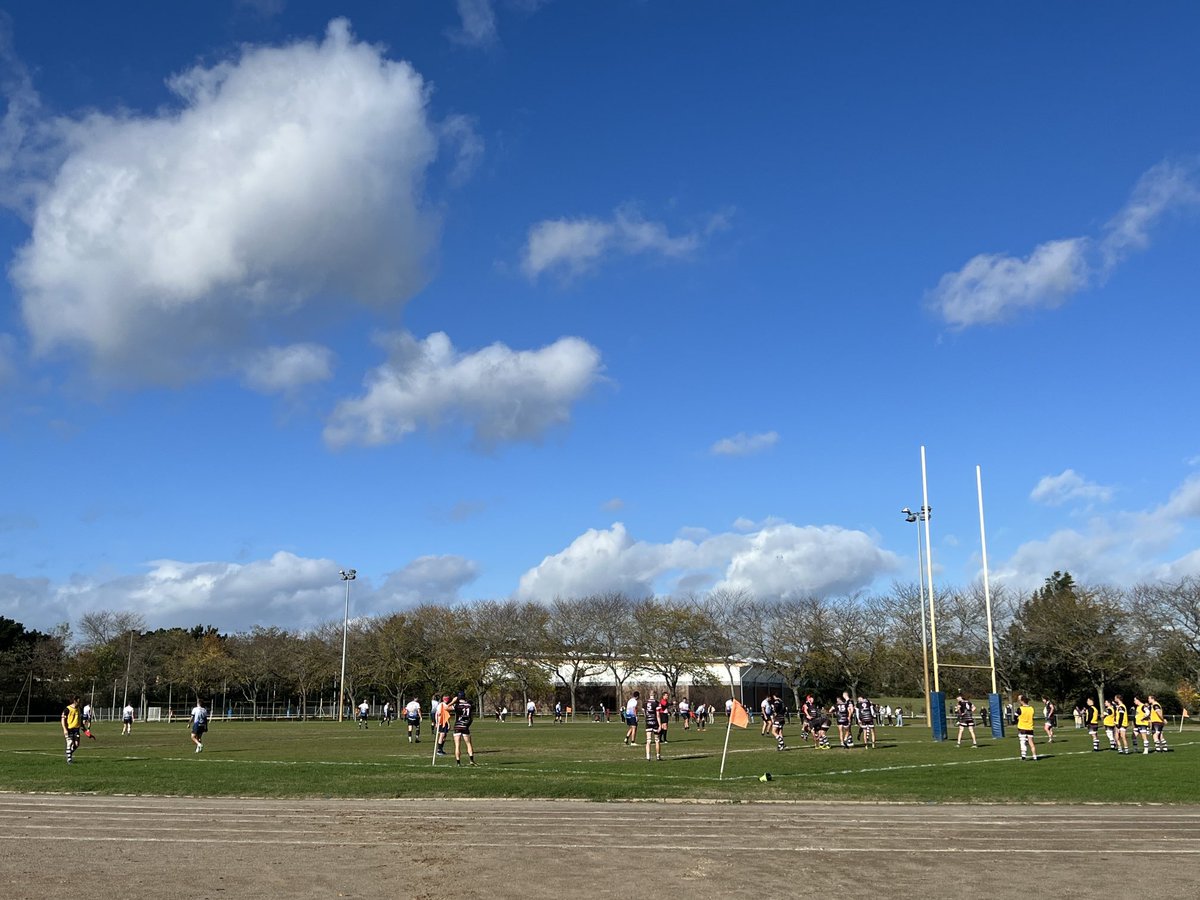 Dimanche inauguration des tribunes du ⁦<a href="/scorugbyoff/">SCO Rugby Angers</a> données par ⁦<a href="/Angers/">Ville d'Angers</a>⁩  pour permettre au public d’être assis et protégé et au club de rester en fédéral suivie de match ⁦<a href="/AOC1978/">Amélie Oudéa-Castéra</a>⁩ ⁦<a href="/DeputesRE/">deputesre</a>⁩