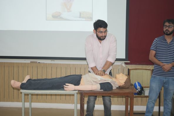 Organized a #workshops on #CPR for the #nursingstudent in collaboration with department of #AnesthesiaEducation @mansukhmandviya @OfficeOf_MM @MPNaveenJindal @SavitriJindal @TheJSWGroup @JSPLFoundation @jswsports