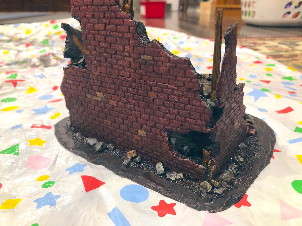 Needs a good dry brush and it’s done! @Modiphius #miniatures #mini #miniatureterrain #2d20 #fallout #fallout4 #dicegames #paintingminiatures #crafting #tabletopcrafting #tabletopgaming #tabletopgames #terrain #ruinedbuilding #diy #tabletopterrain #dicegames #fallout2d20 🫶🏻