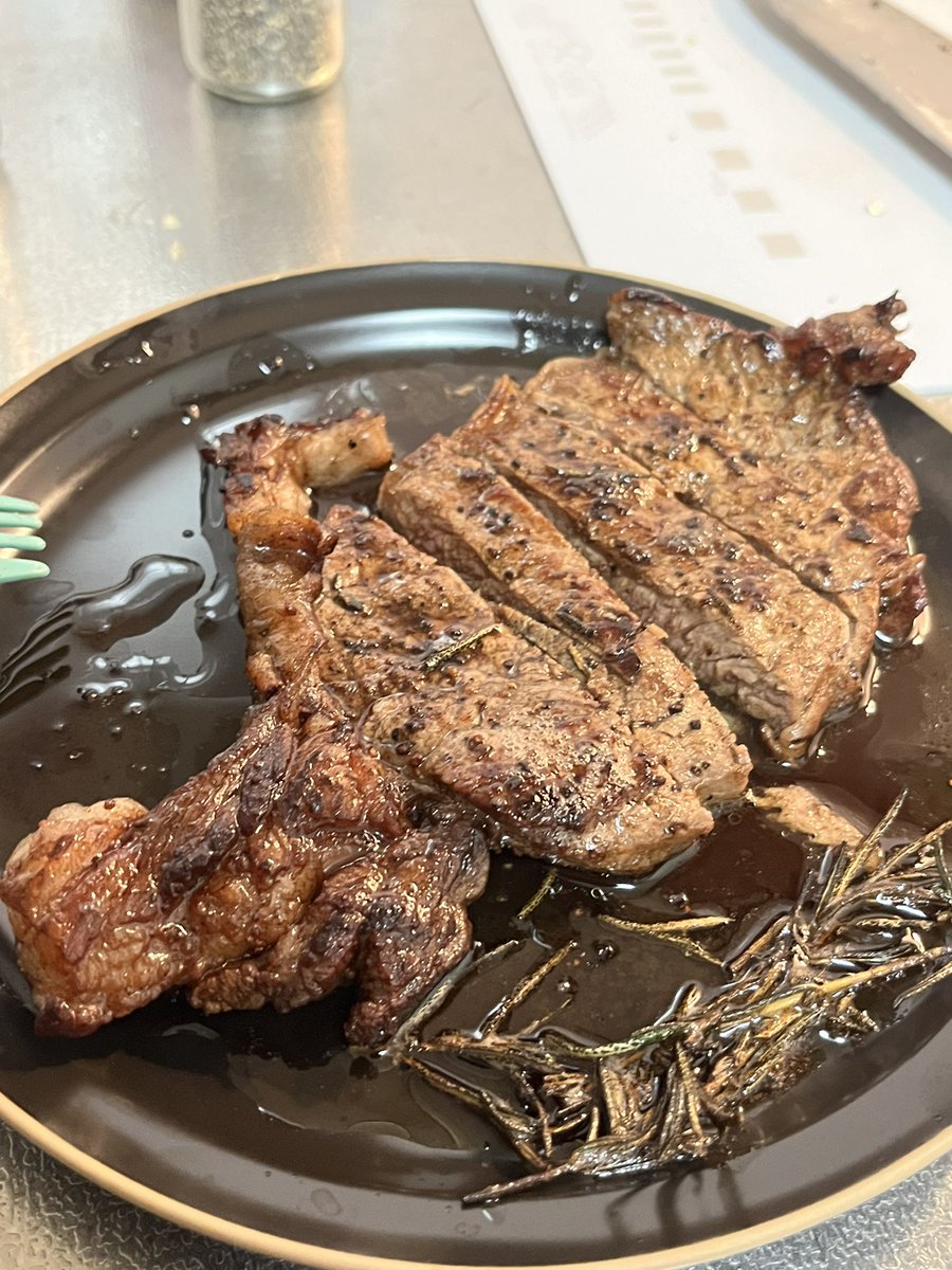 CG_111's tweet photo. 最近料理を自分で作り始めた https://t.co/ABDWKEb8i9