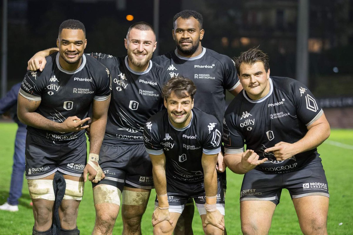 RennesRugby's tweet photo. 🗣️ 𝗖𝗼𝗮𝗰𝗵𝗶𝗻𝗴 𝗴𝗮𝗴𝗻𝗮𝗻𝘁, victoire 31-18 face à Limoges avec un 3ème 𝗯𝗼𝗻𝘂𝘀 𝗼𝗳𝗳𝗲𝗻𝘀𝗶𝗳 consécutif à domicile qui place le REC à la première place du classement général.

📸 : Dominique DEBLAISE https://t.co/tsqT9tOerN