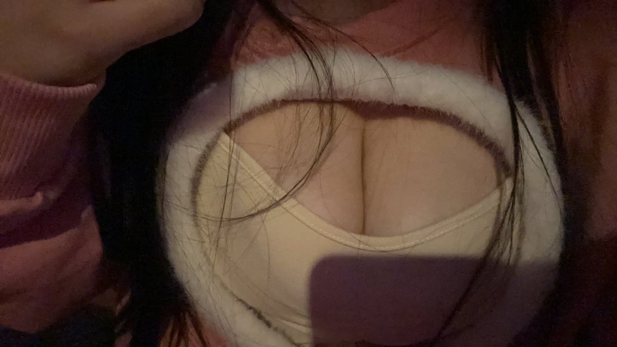 给女友寻找颜值单男或情侣，35岁以内。我们95后情侣，好相处，无门槛。
情侣或夫妻优先，单男只要高颜值优质的。地区0917宝鸡或宝鸡周边 
QQ：669572515（加好友请主动自我介绍生活照及鸡儿照）