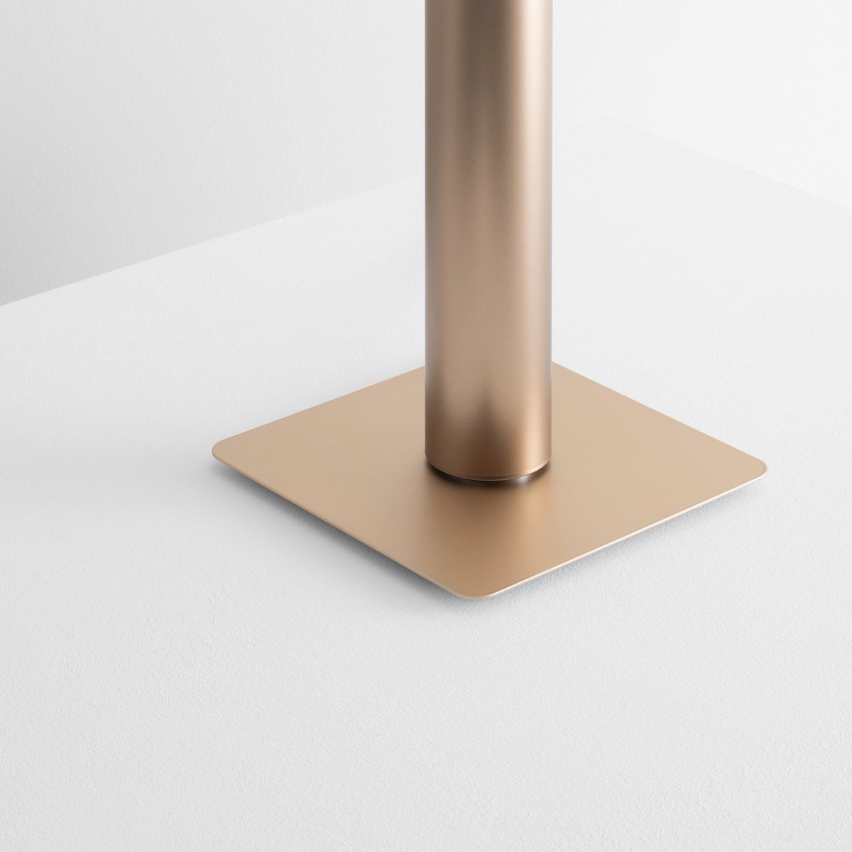 Artemide celebrates Ilio's 10th anniversary with a special autographed and numbered edition of 2000 pieces. 
Designed by Ernesto Gismondi, Ilio combines timeless design with sustainable technology. 
Discover Ilio 10 Special Edition 
#Ilio10SpecialEdition #Design #Sustainability