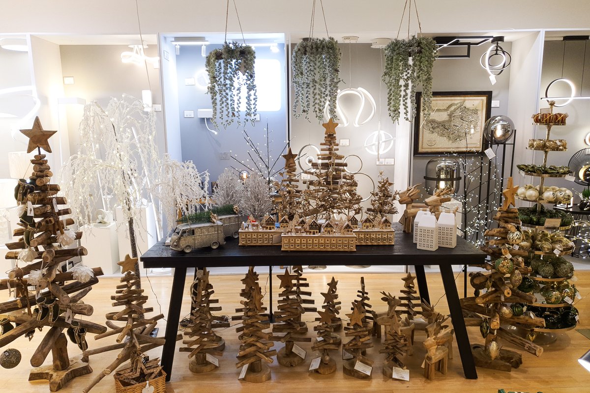 The Lighting Company tweet media