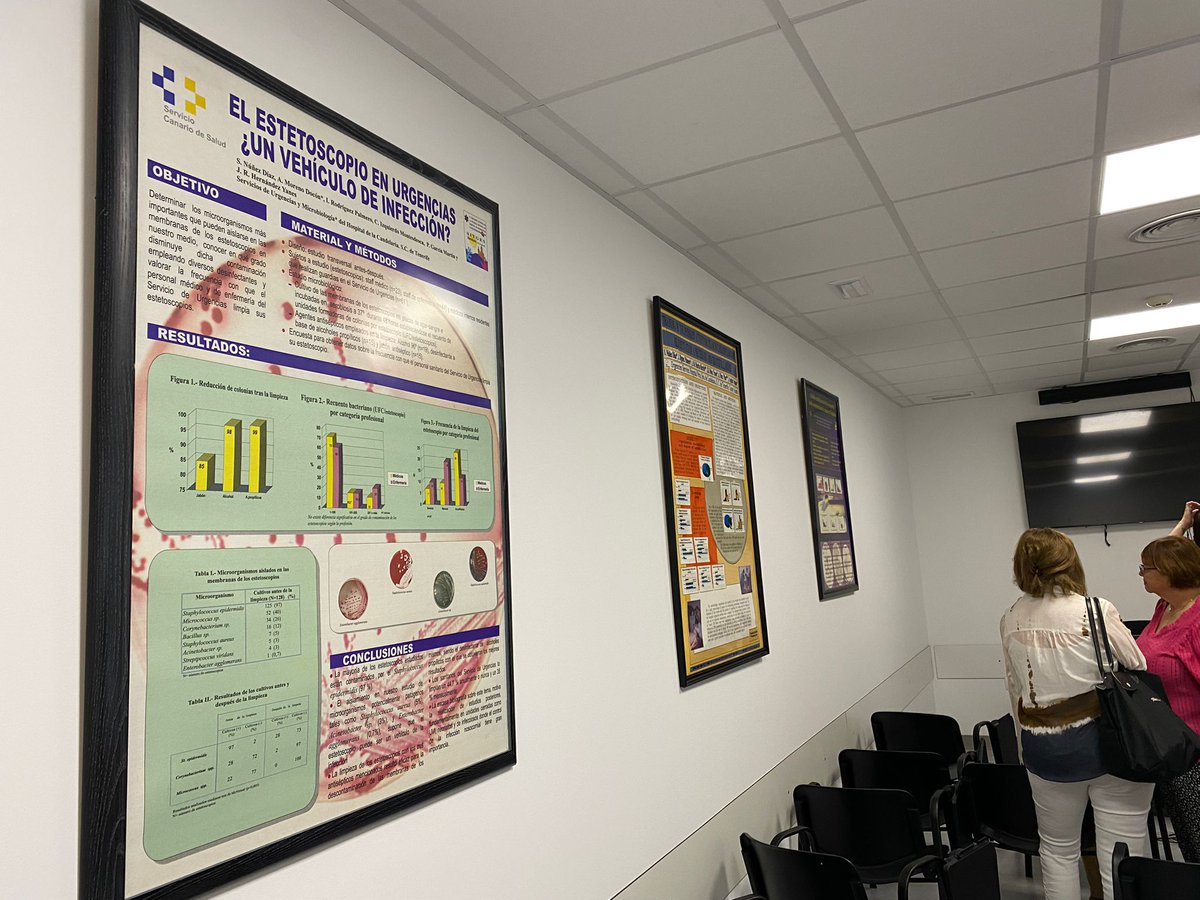 SanidadGobCan's tweet photo. 📸El Hospital Universitario Nuestra Señora de Candelaria inaugura el aula de formación del servicio de Urgencias, 'Aula doctora Isabel Rodríguez Palmero', en honor a una facultativa del centro fallecida hace tres años. https://t.co/fXRKrwi0Ax