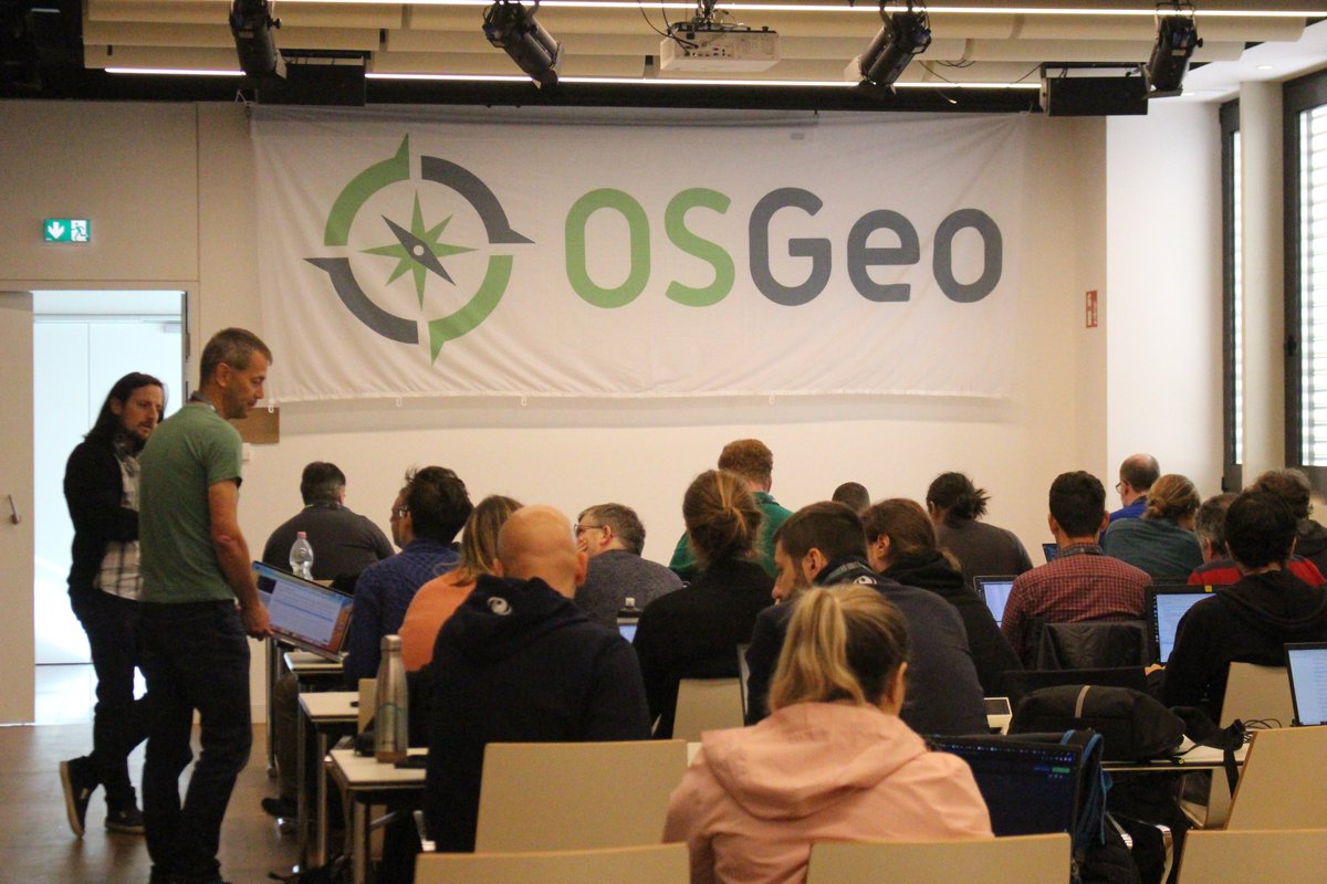 EO_OPEN_SCIENCE's tweet photo. ⚡️Happening now at #BiDS23: the Joint #Code Sprint with @OSGeo , @pangeo_data and @qgis !

This year, the community is engaging in a community code sprint, working together on open source projects.
🔗https://t.co/bNiYH2uVgJ https://t.co/vtNDIibg1O