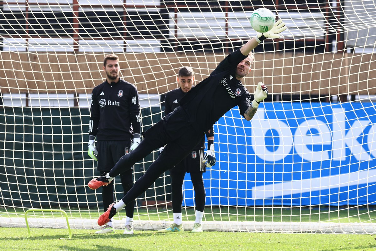 Besiktas's tweet photo. Bodo/Glimt maçı hazırlıkları başladı.

#BJKvBDG https://t.co/nzbVYbBdVZ