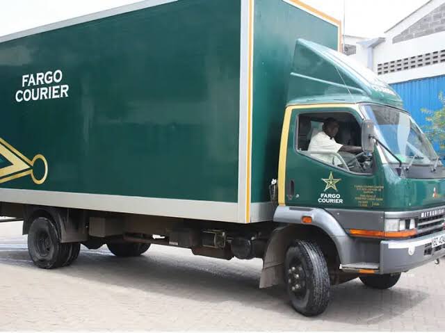 Kapyoseiin's tweet photo. TWO WELLS FARGO STAFF DISAPPEAR WITH KSH. 94 MILLION CASH 

Earlier today at about 6.00am, two of Wells Fargo staff namely Daniel Mungai crew commander and driver Mr Anthony Nduiki took KSHS 94 million and disappeared after dumping the vehicle KBA 517 T make Isuzu Canter.

The money was collected from Wells Fargo VAULT destined to Family Bank Kenya Kenyatta Avenue. 

The money was for Quickmart Kenya. The above suspects are said to have collected the money as usual but sneaked out without police escort. 

Later the AP officers waited but didn't see them, it's then that they raised alarm. The vehicle without money was dumped at Dafarm in South C in Langata sub-county.