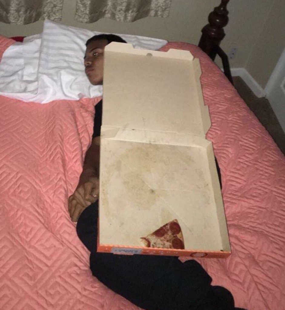 slvppy's tweet photo. when you forget to give your homie a blanket https://t.co/XB6Wu5ImYW