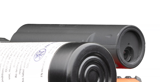 KdoMagazin's tweet photo. #LessLethal: #FNHerstal aus Belgien stellt den neuen FN Smart #ProtectoR®-303T vor. Das dazugehörige #FN303 Gerät ist eine mit Druckluft betriebene Selbstladewaffe mit einem 15 Projektile fassenden Trommelmagazin. Mit dem neuen Feuerleitsystem sollen Fehlschüsse vermieden werden. https://t.co/79gFiy3UxD