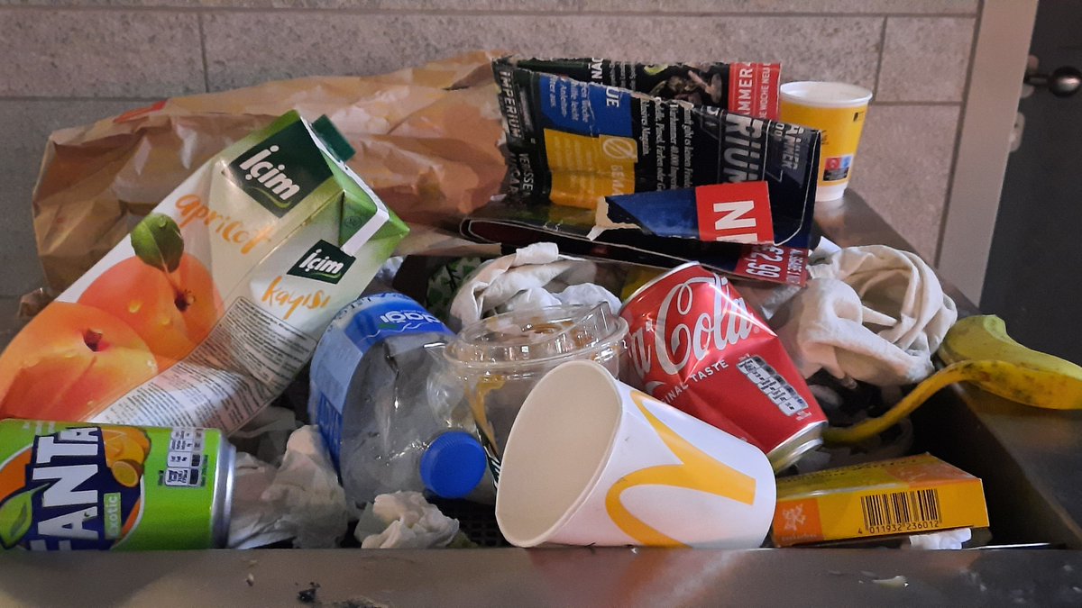 Die 🇪🇺 Woche der #Abfallvermeidung dauert in @Stadt_FFM sogar 2 Wochen vom 10. bis 26. November: #Repaircafé's, im #Unverpacktladen einkaufen und andere Events mit tollen Ideen für Alternativen zu #Plastik u. #Verpackung. Schaut mal vorbei! #frankfurtkannabfallfrei #zerowaste