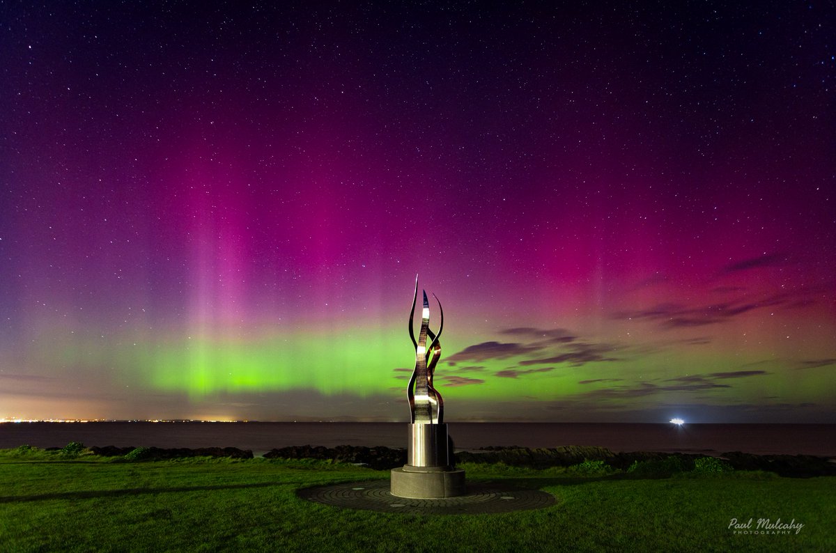 Last minute decision to spin over to Skerries and thought I had missed the best of it, but after sticking it out in the freezing cold 🥶 for 2 hours, the sky lit up 

#aurora  #auroraireland  #irishdaily  #lovinireland  #rte #meteireann 
@irishdaily_ @MetEireann @the_full_irish_