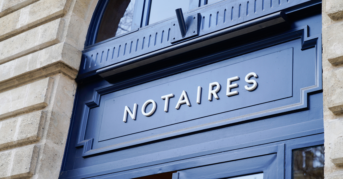 ClementLouarn's tweet photo. 🔎 Lorsqu'un couple entame une procédure de divorce, l'intervention d'un notaire est souvent nécessaire pour élaborer un projet de liquidation du régime matrimonial et de formation des lots à partager. Cependant, cette mission ne peut être menée à bien sans un travail (1/4) https://t.co/vR3Kc61pk6